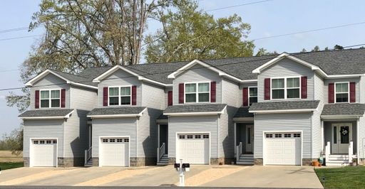 Maple Lane Duplex with 2 Primary Suites!