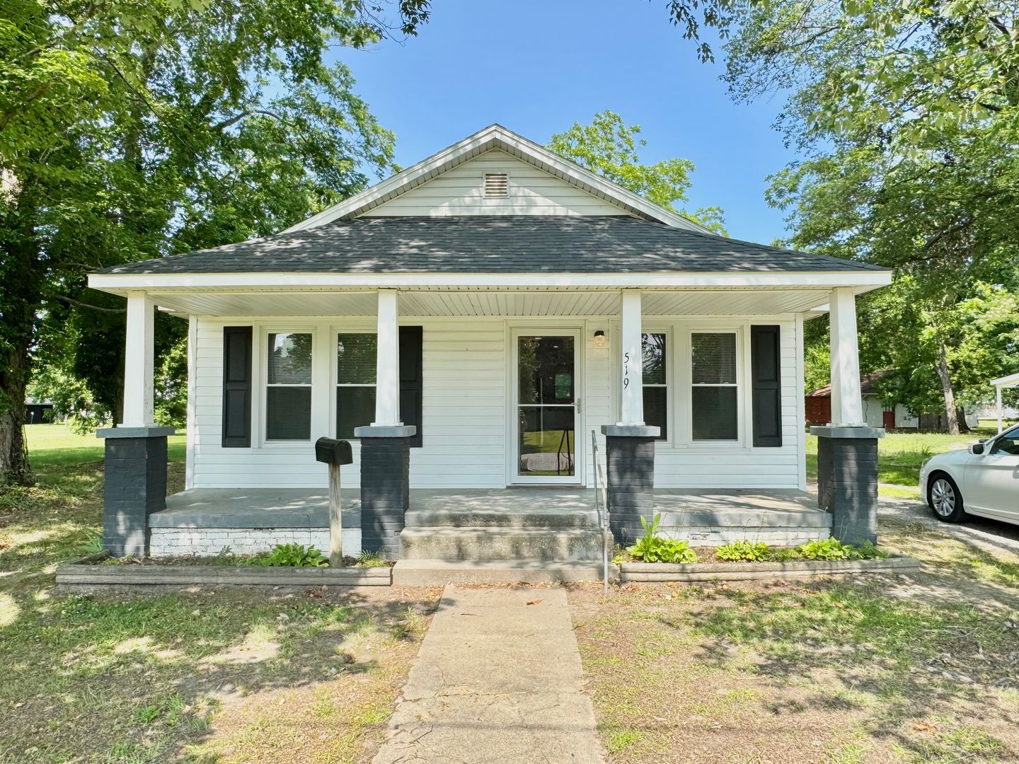 Roanoke Rapids House: 519 Walnut St.