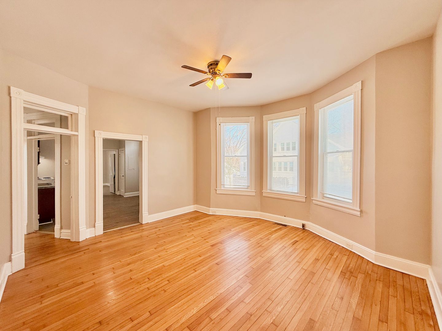 South Hill Apartment: 215 N. Mecklenburg Avenue