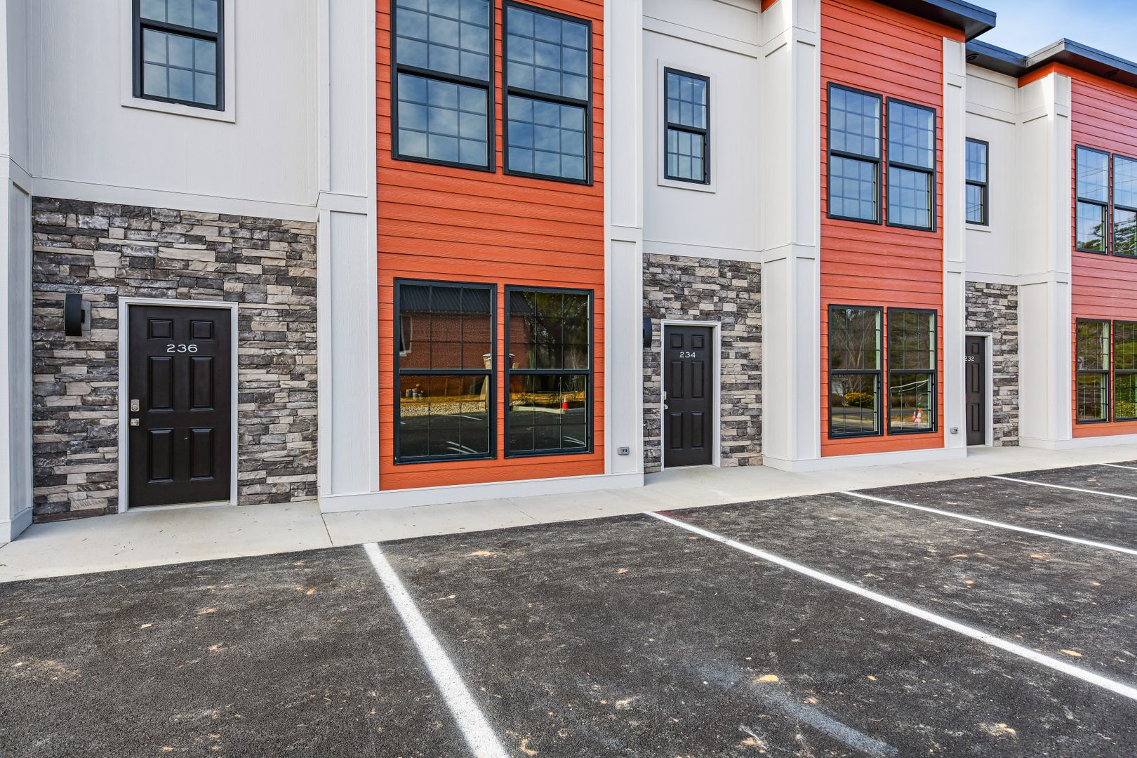 South Hill Apartment: 230-252 Windsor Street