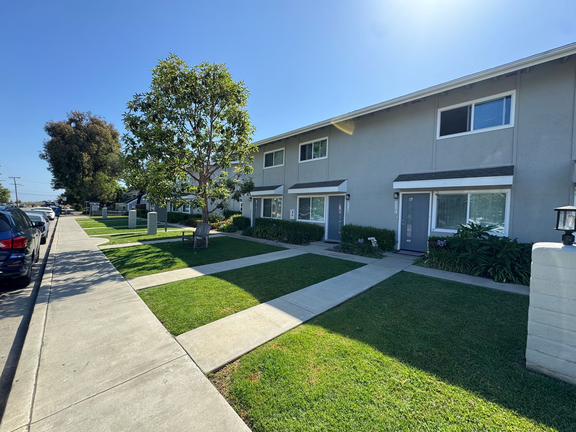 Costa Mesa Townhome: 1032 W Wilson St