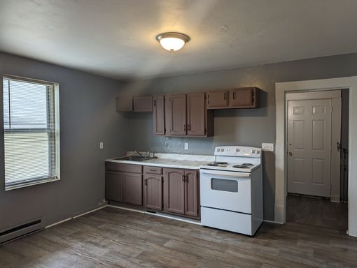 3 Bedroom Home Across From Hurt Park Elementary – photo 1