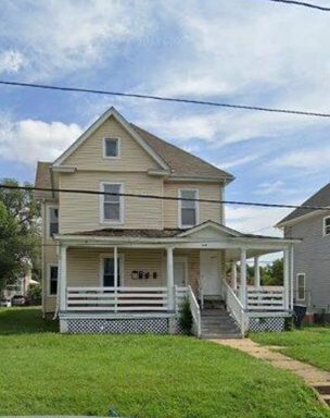 1 Bedroom 1 Bath Home Located in Southwest Roanoke!