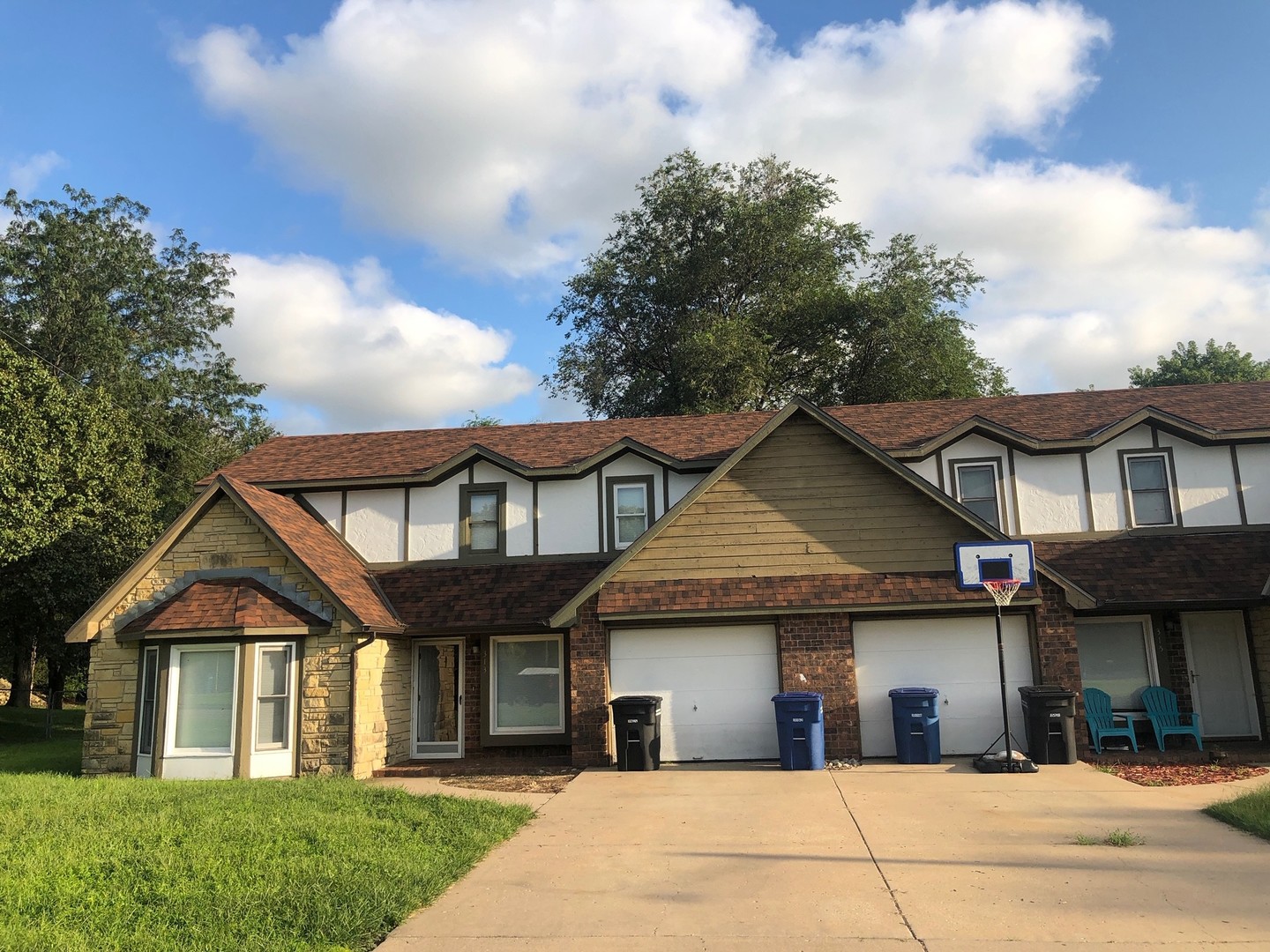 Augusta Apartment: 313,315 Woodridge