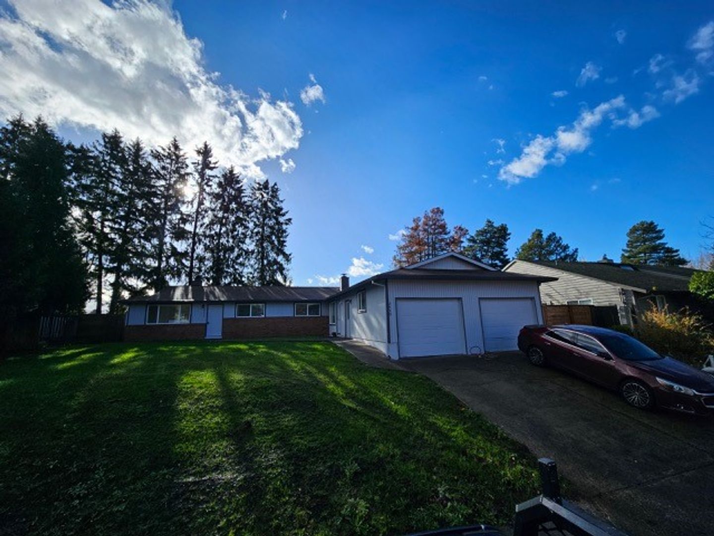 Gresham House: 2430 SE 9th Ct