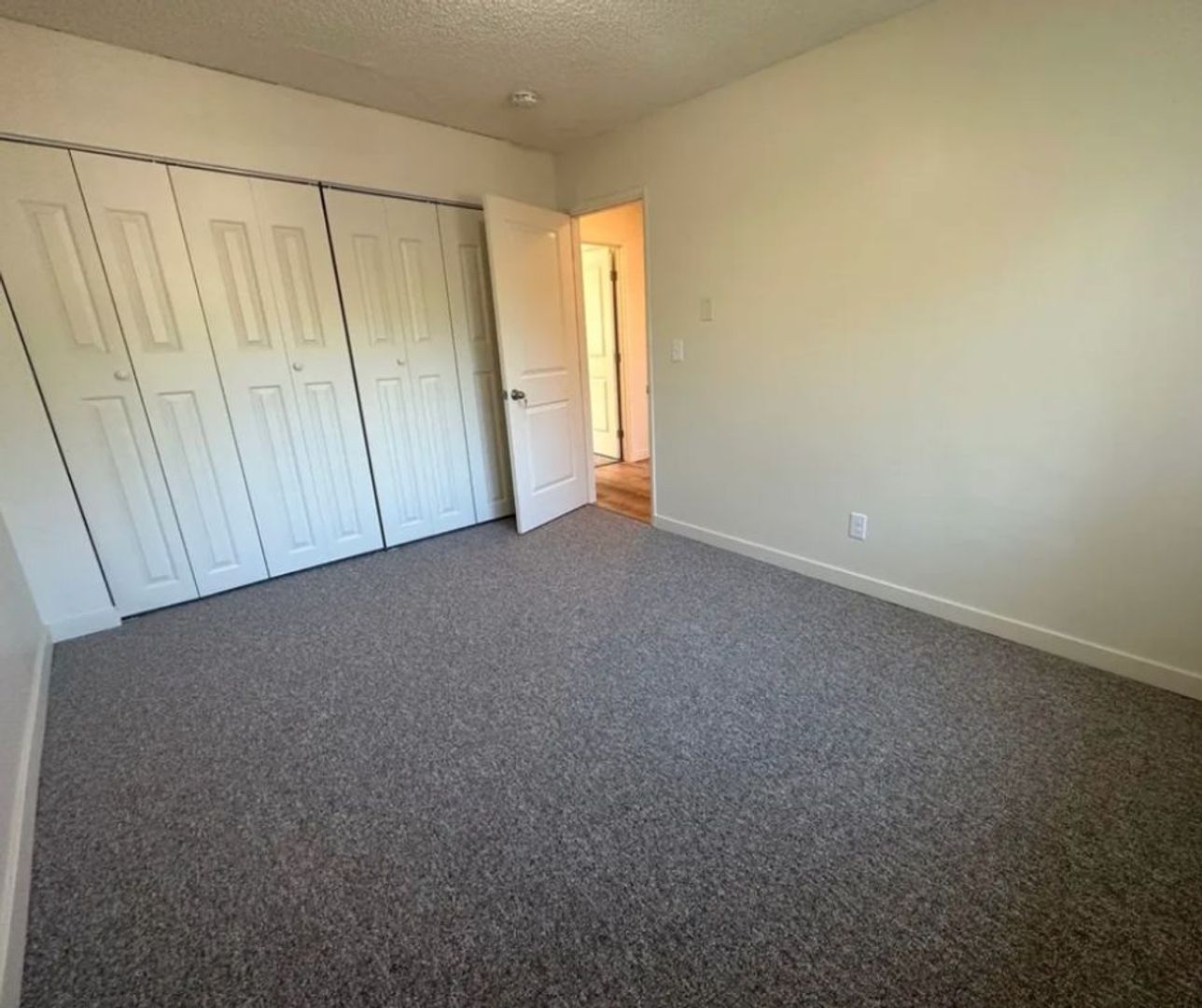 Portland Apartment: 5050 NE Killingsworth St