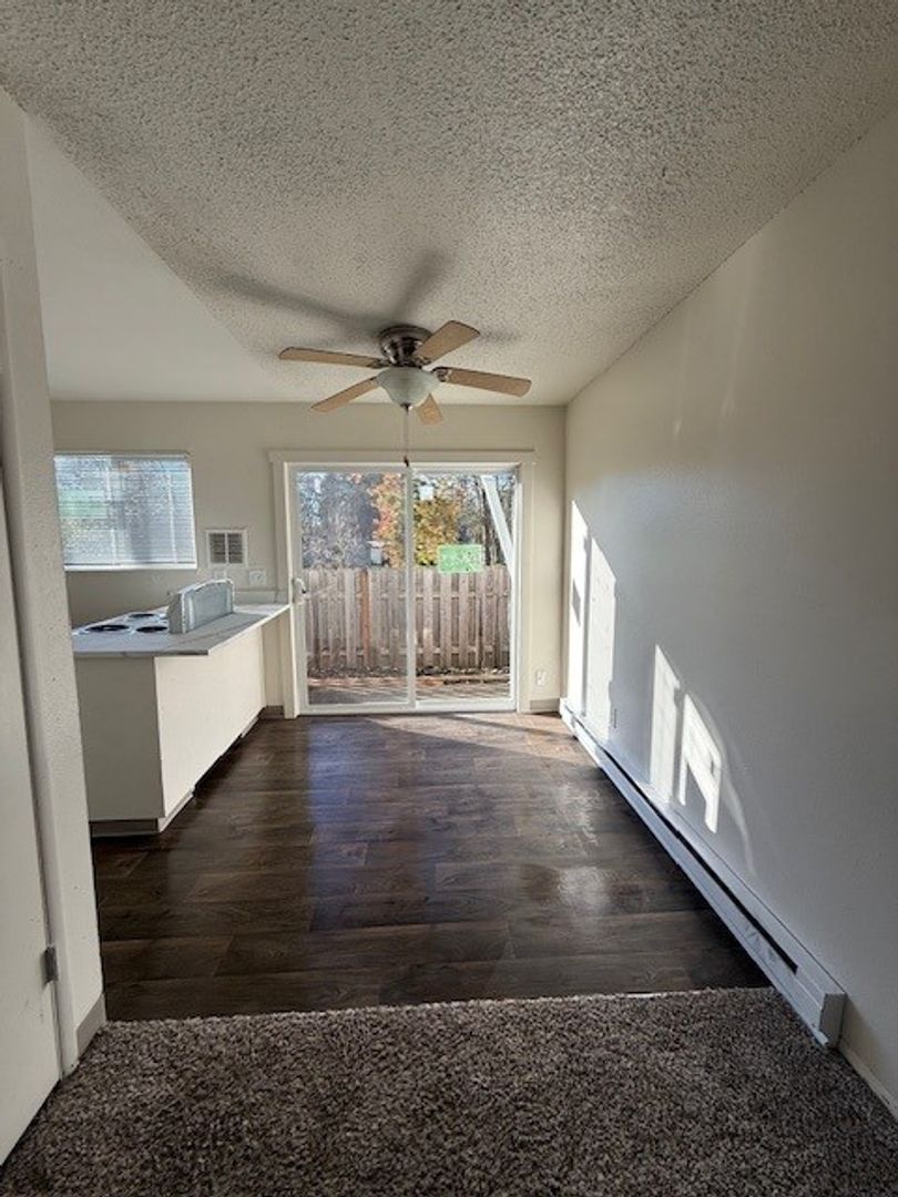 Tigard Apartment: 11445 SW Greenburg Rd