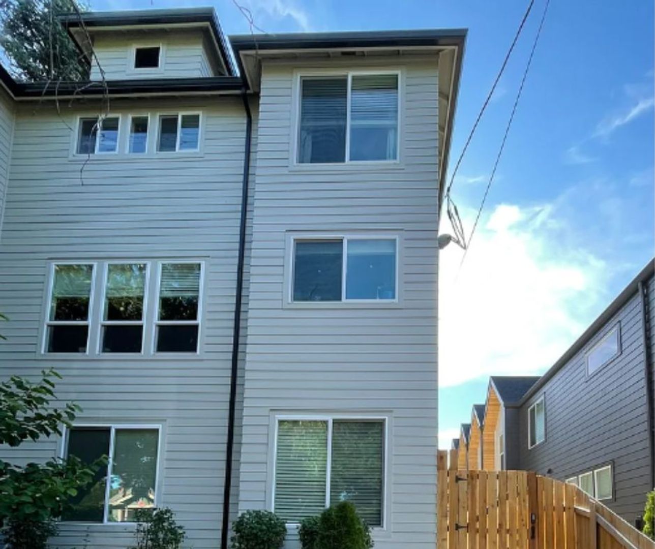 Portland Apartment: 4388B N Gantenbein Ave