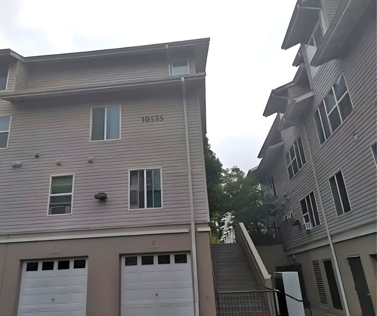 Portland Apartment: 10535 E Burnside St.