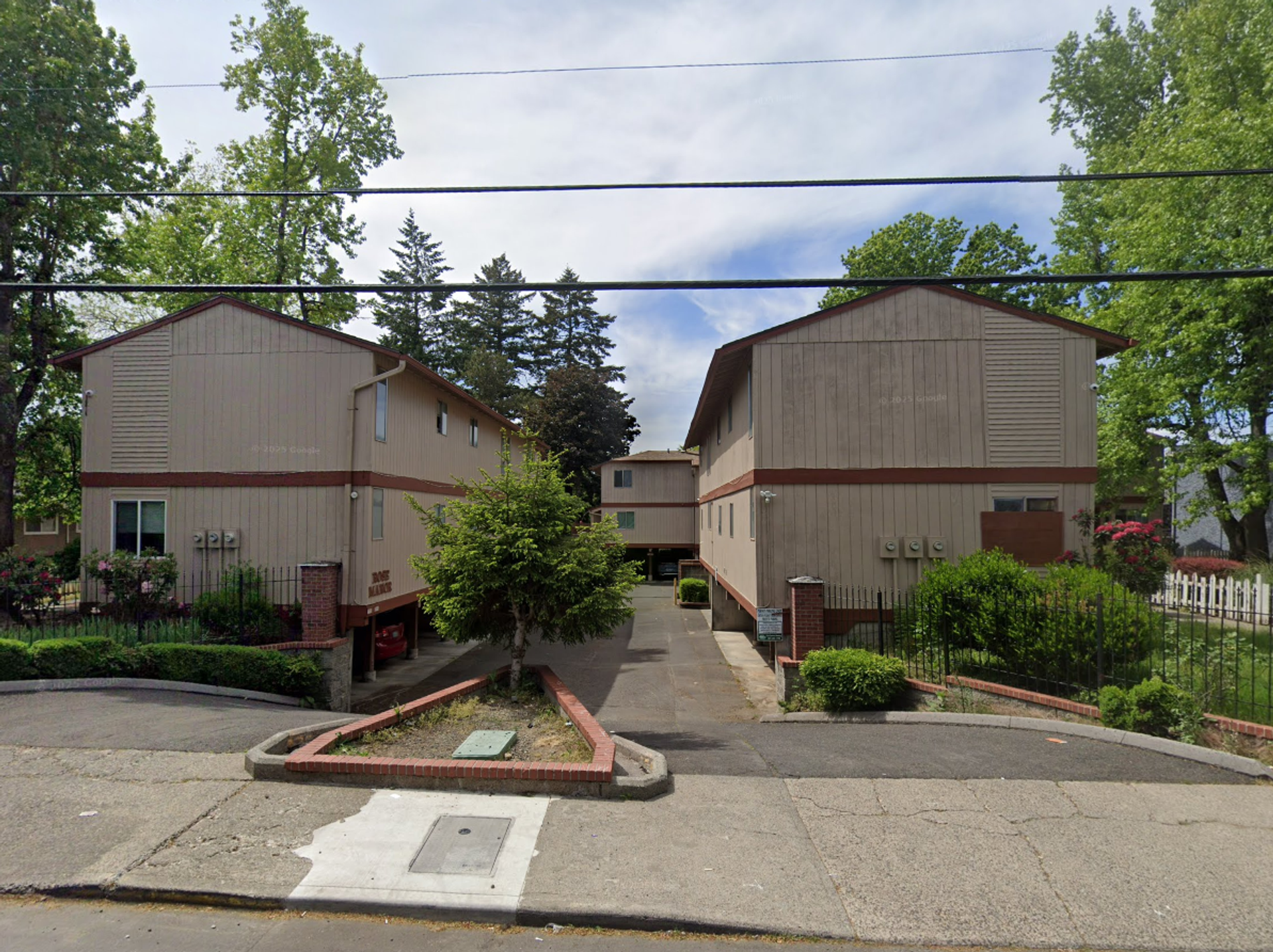 Portland Apartment: SE 160th Ave