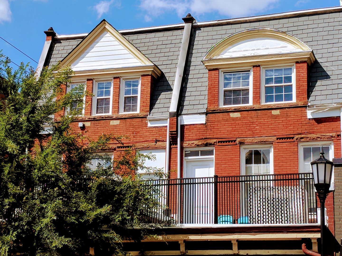 Richmond Apartment: 511 N. Harrison St.