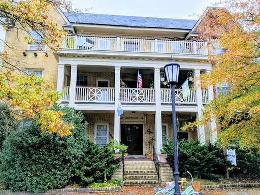 Spacious 2bdrm/1bth Apartment w/Large Balcony Located in Richmond's Museum District on the Desirable Monument Avenue!!! – photo 1