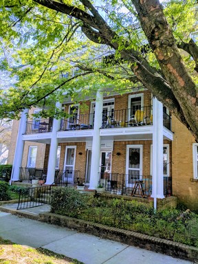 Renovated 1bdrm/1bth Apartment Conveniently Located in Richmond's Museum District! – photo 1
