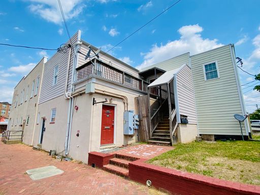 Charming 1bdrm/1bth Apartment Located in Richmond's Historic Church Hill! Convenient to VCU Medical Center! – photo 1