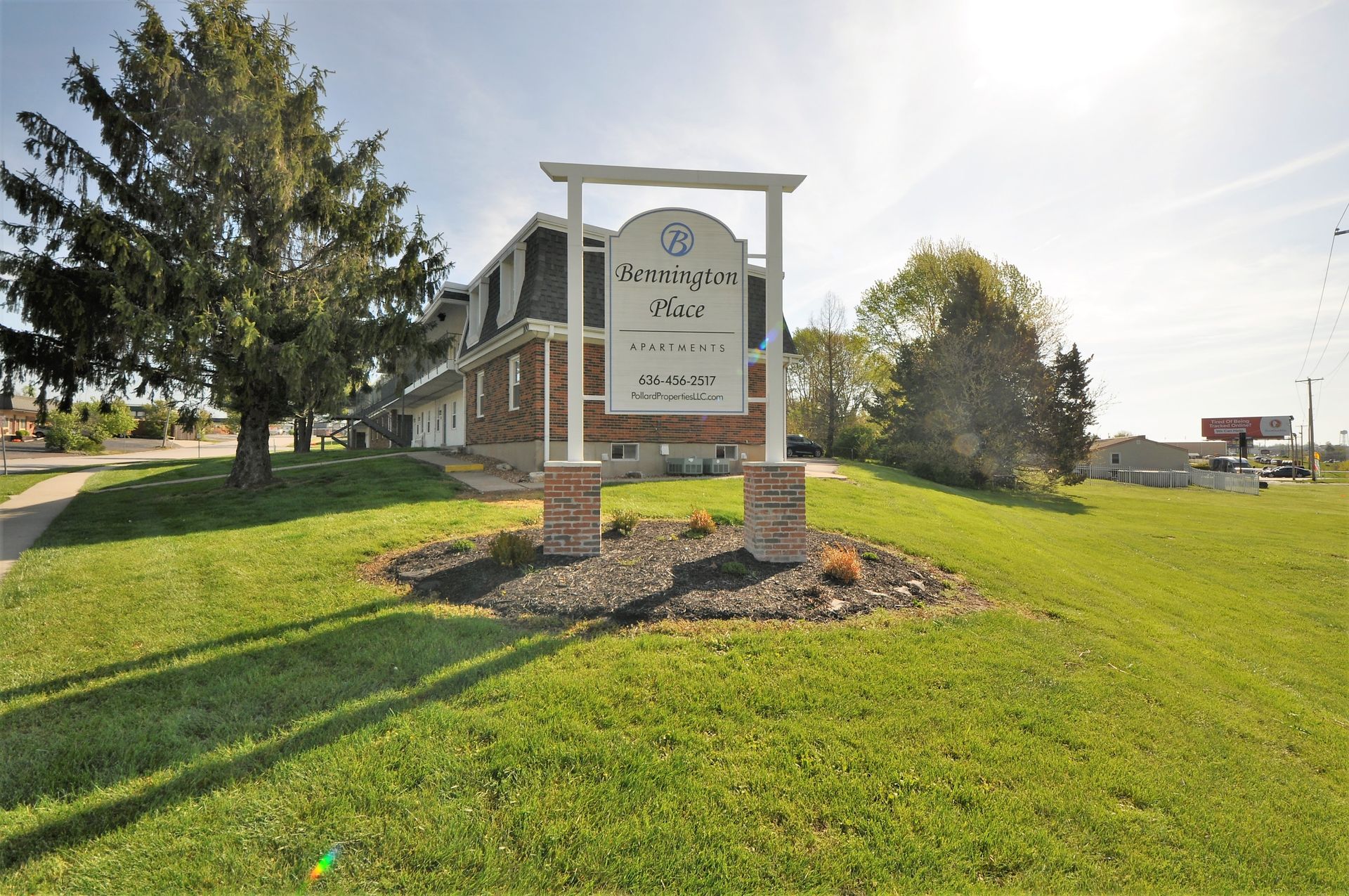 Warrenton Apartment: 100 Arlington Way