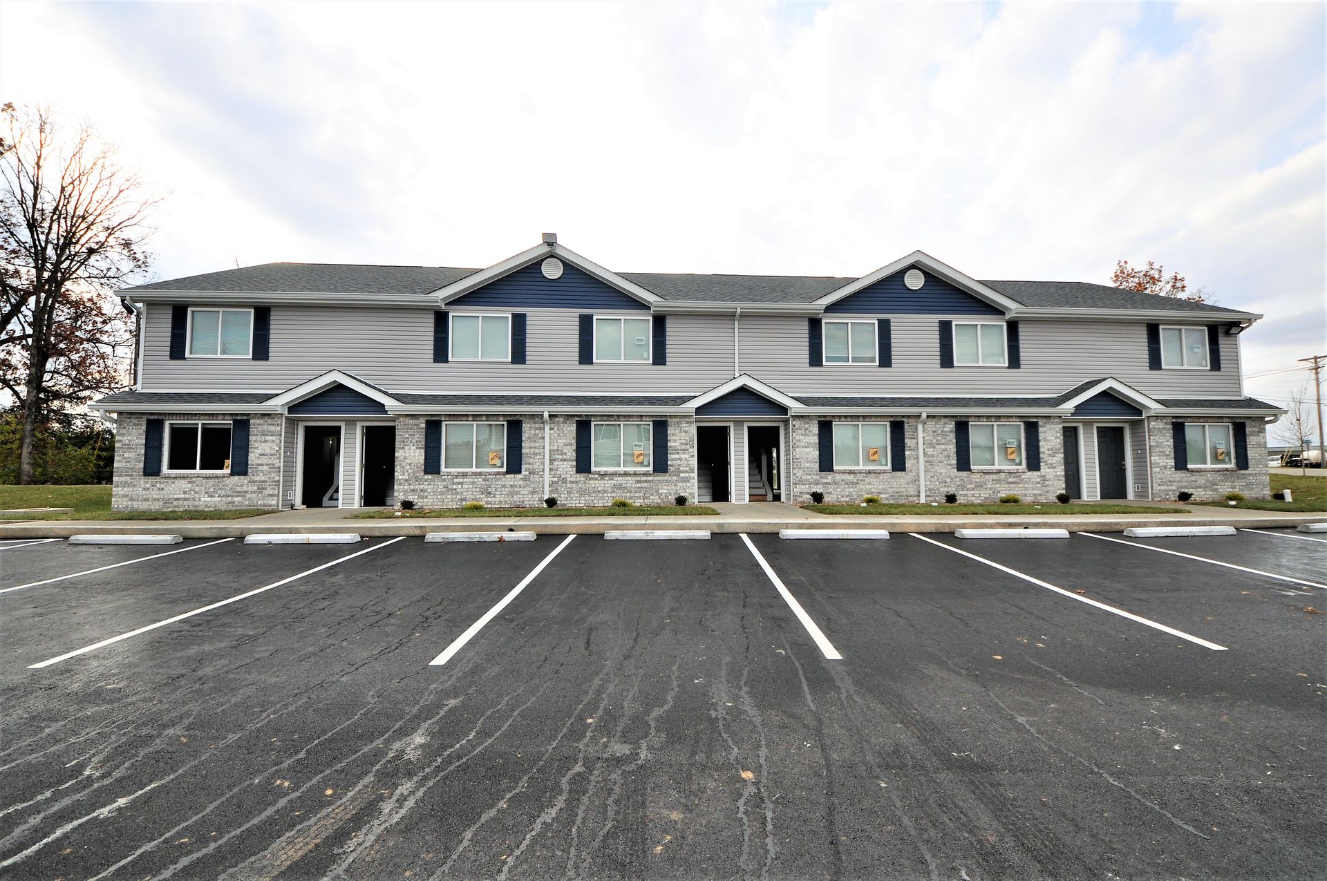 Warrenton Townhome: 212 Arlington Way