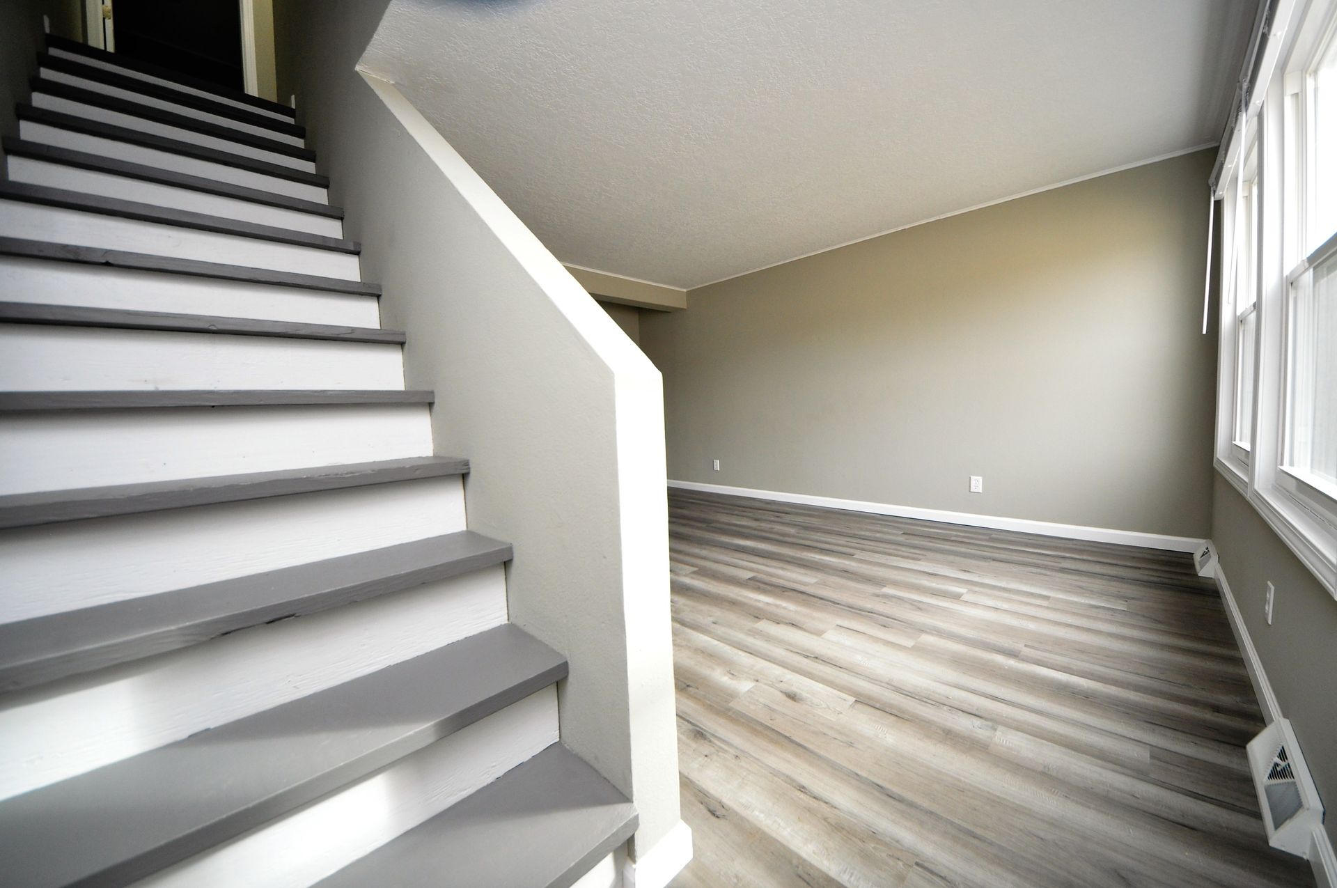 Warrenton Apartment: 301 Granada Drive