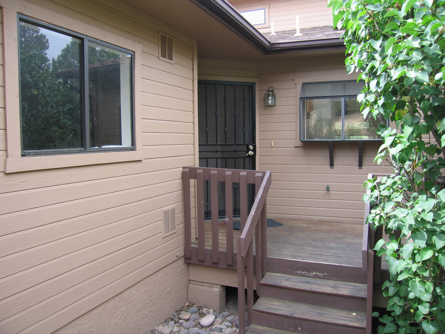 FLAGSTAFF House: 2296 EARLE DRIVE