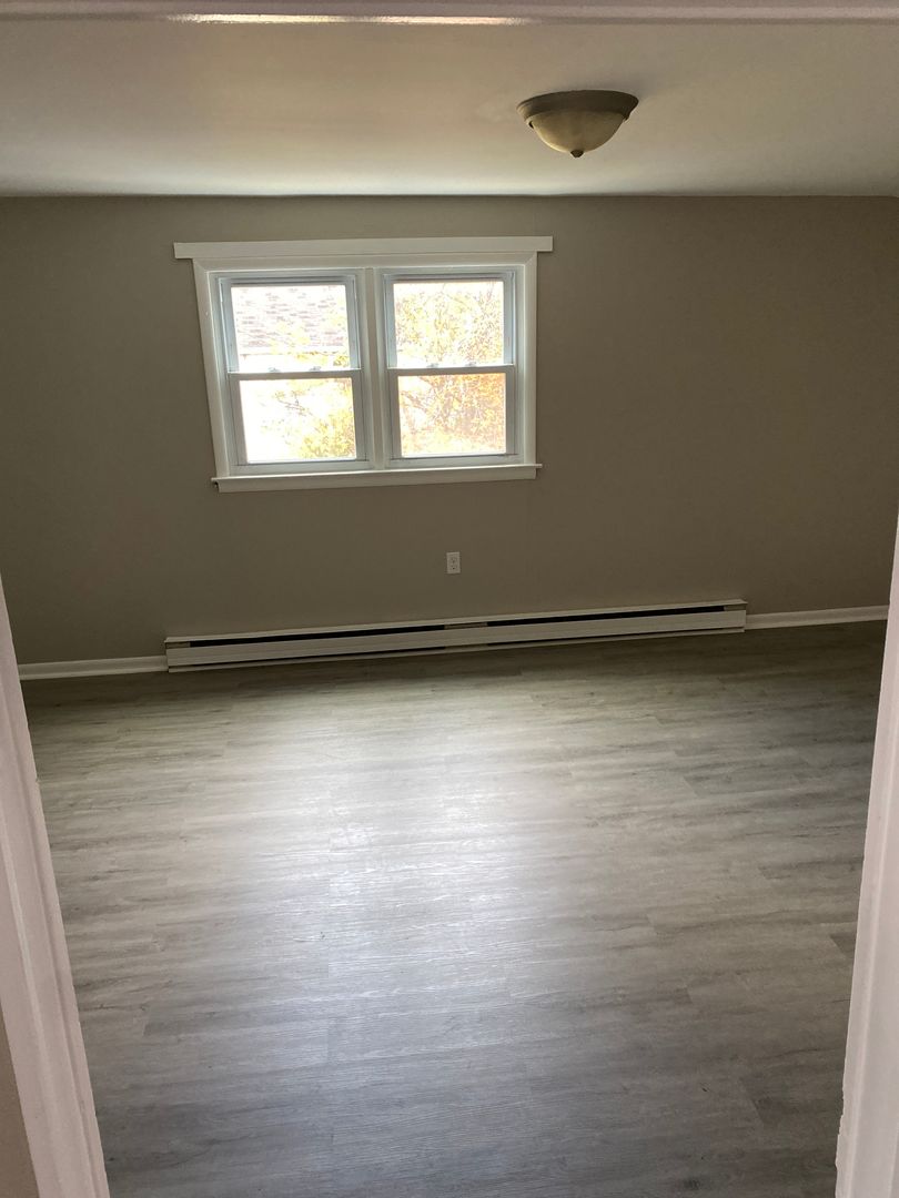 Scranton Apartment: 1634 Capouse Avenue