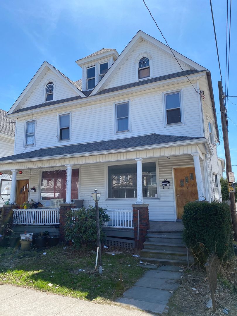 Scranton Apartment: 716-718 N Alder St