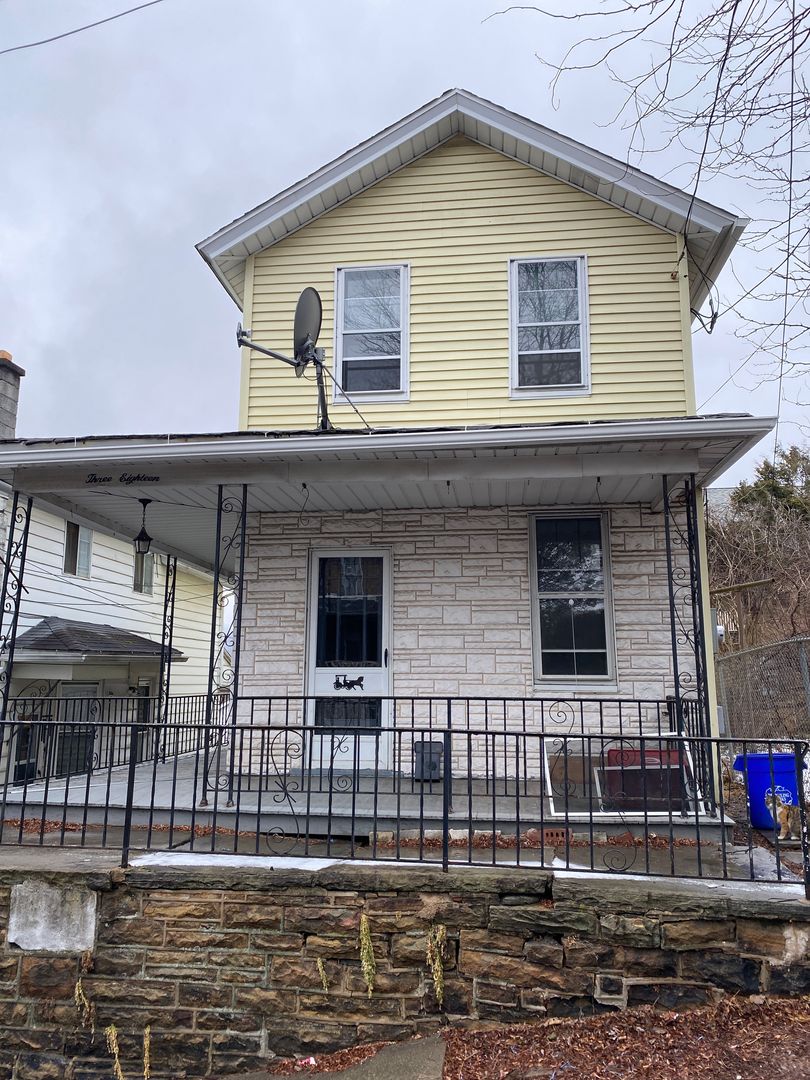 Scranton Apartment: 318 13th Ave
