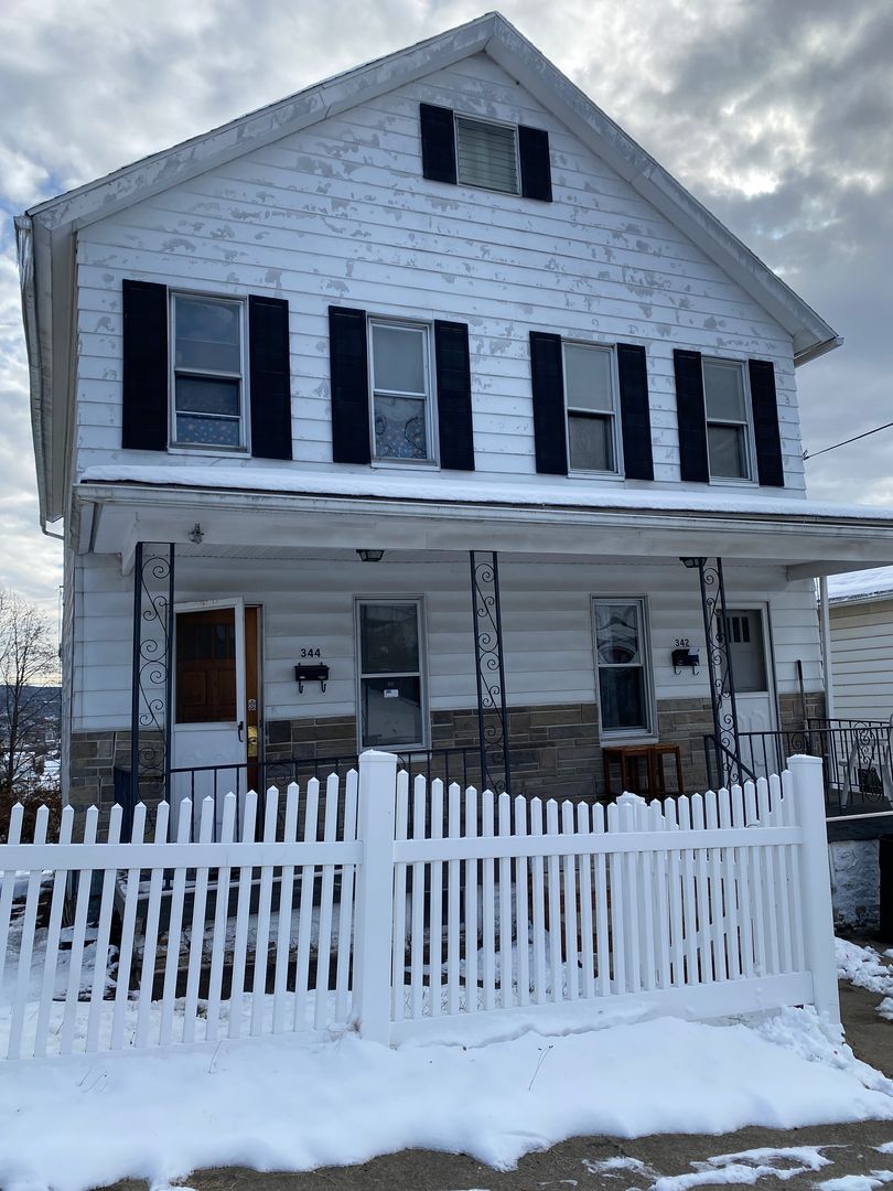 Scranton Apartment: 342 & 344 N. Fillmore Street