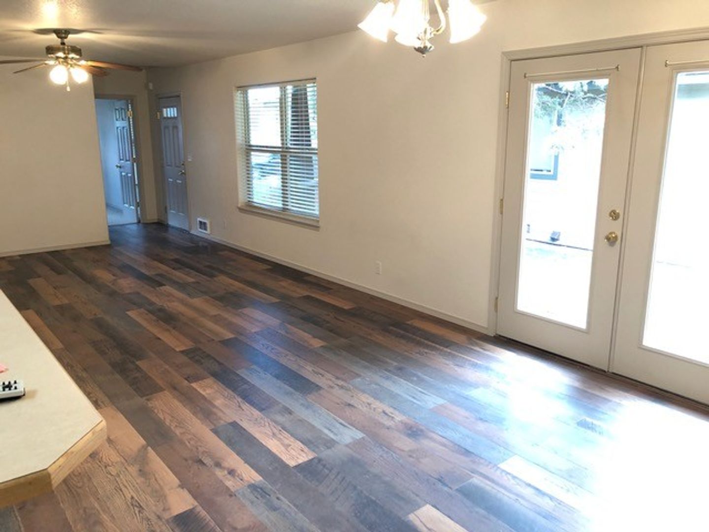 Sisters House: 923 E Cascade Ave