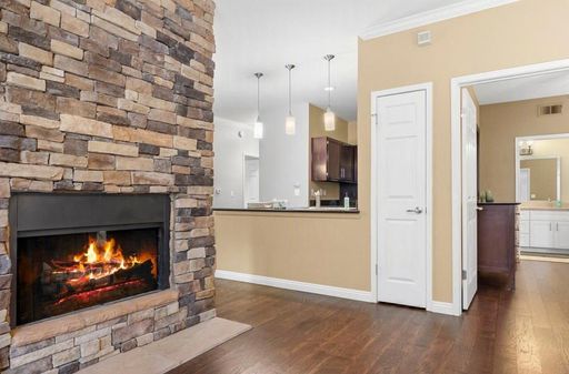 Stunning 2 Bedroom in the heart of Scottsdale! – photo 1