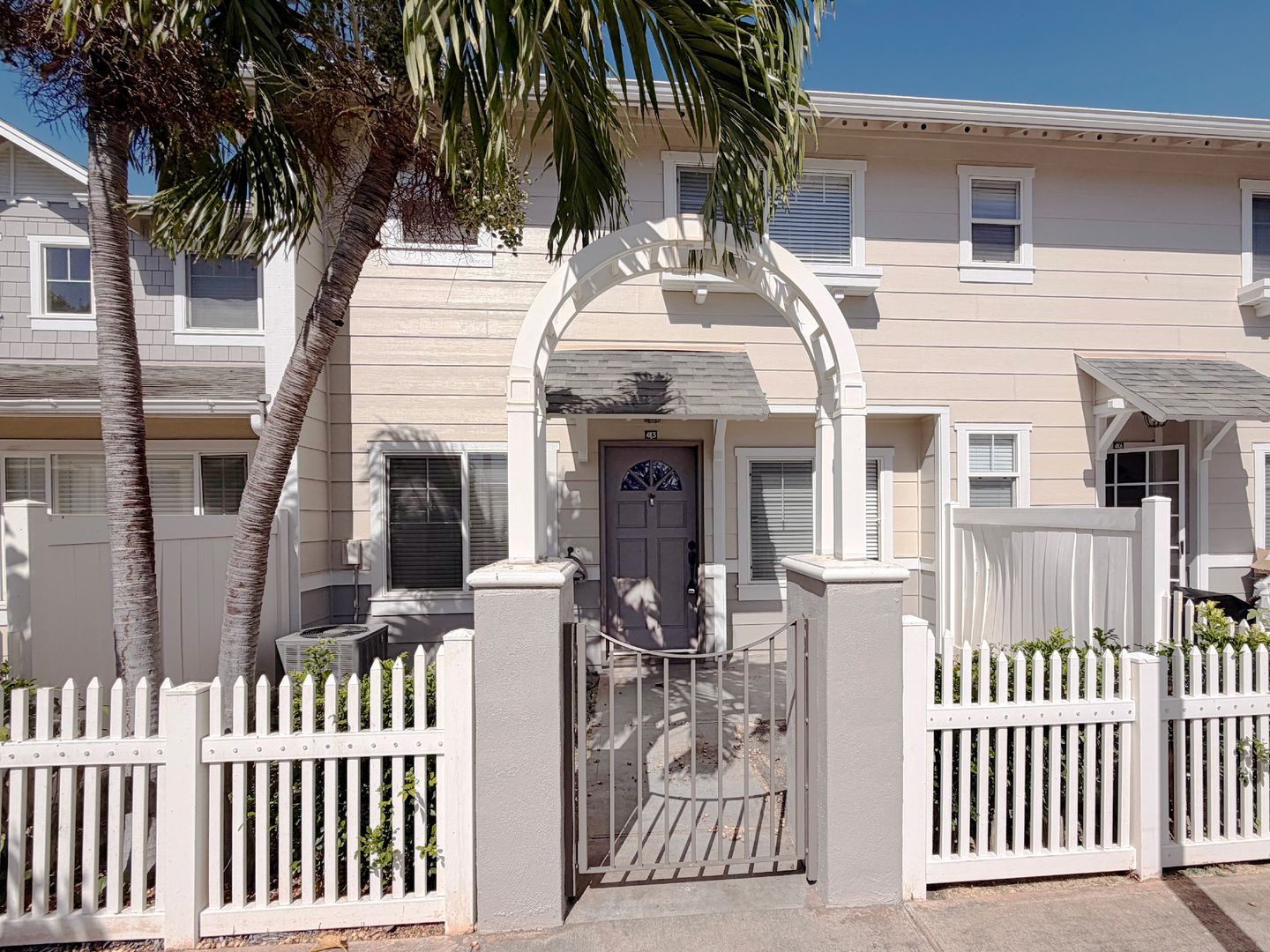 Ewa Beach Townhome: 91-1031 Kaimalie St #4K5