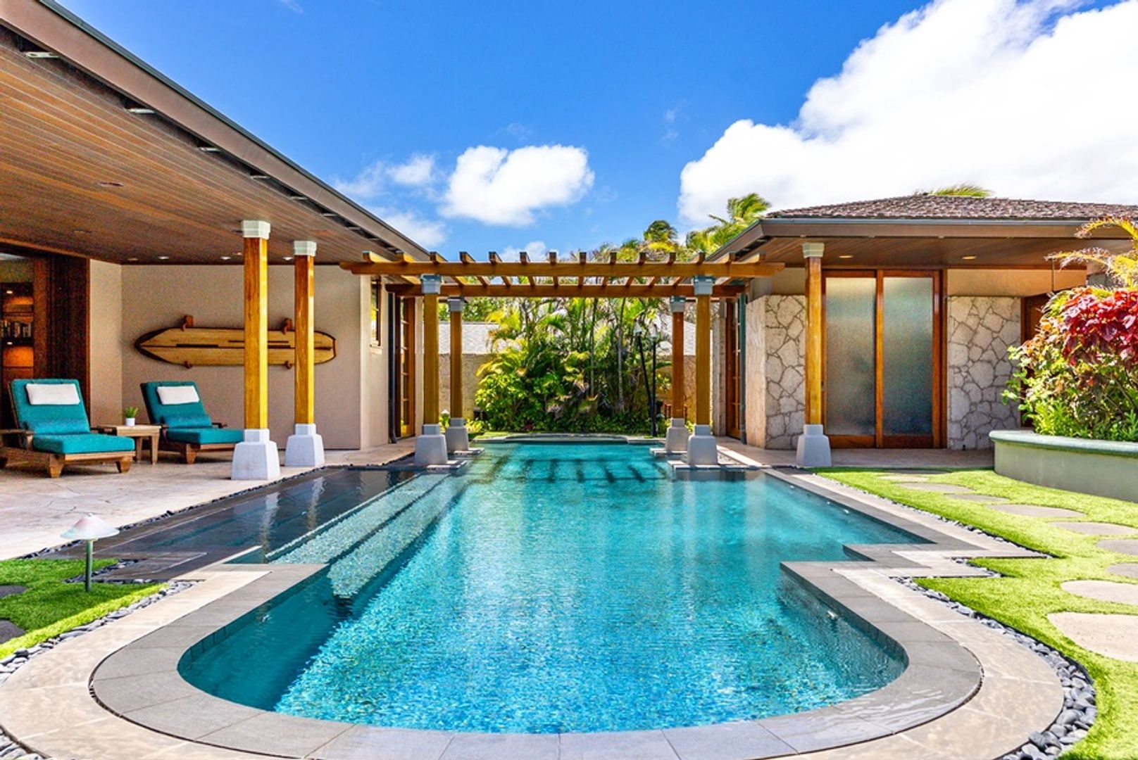 Kailua House: 396 Dune Cir