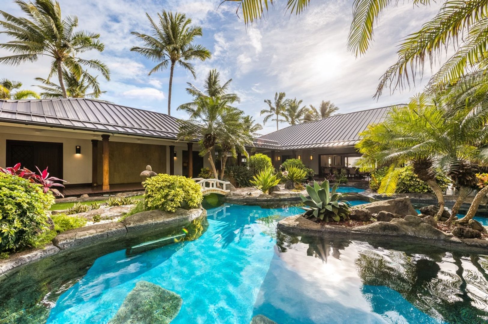 Kailua House: 47 Kailuana Pl.