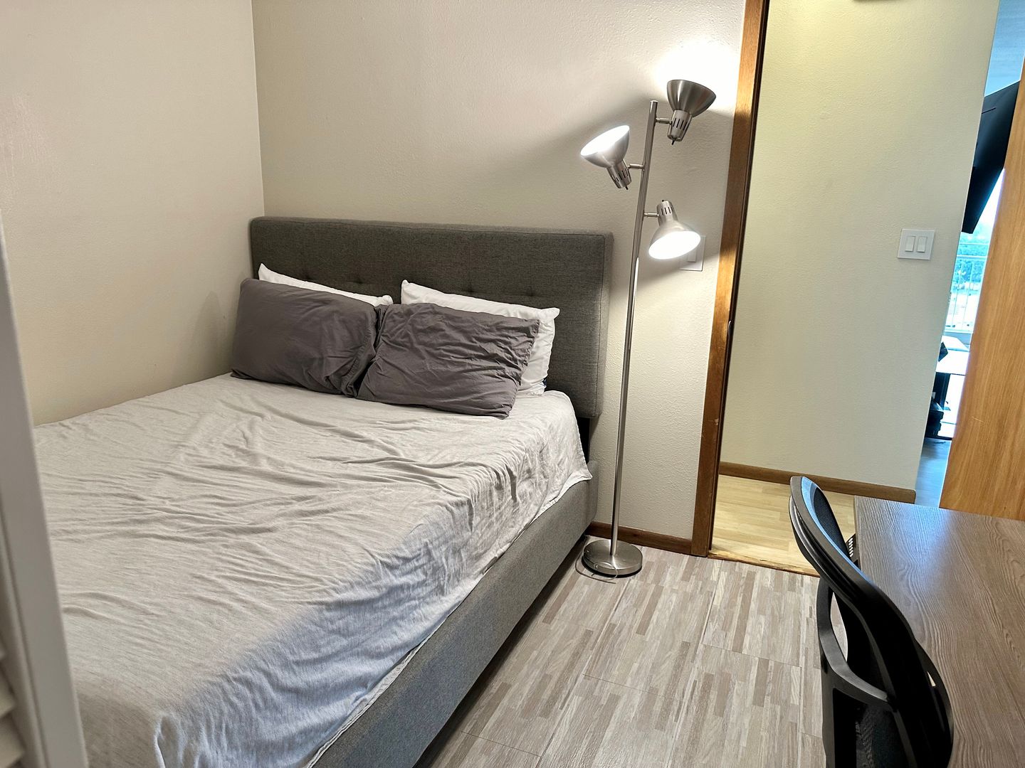 Honolulu Condo: 419 A Atkinson Dr #1103
