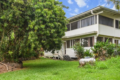 Tropical 2 Bedroom Retreat on Coffee Farm in Kealakekua