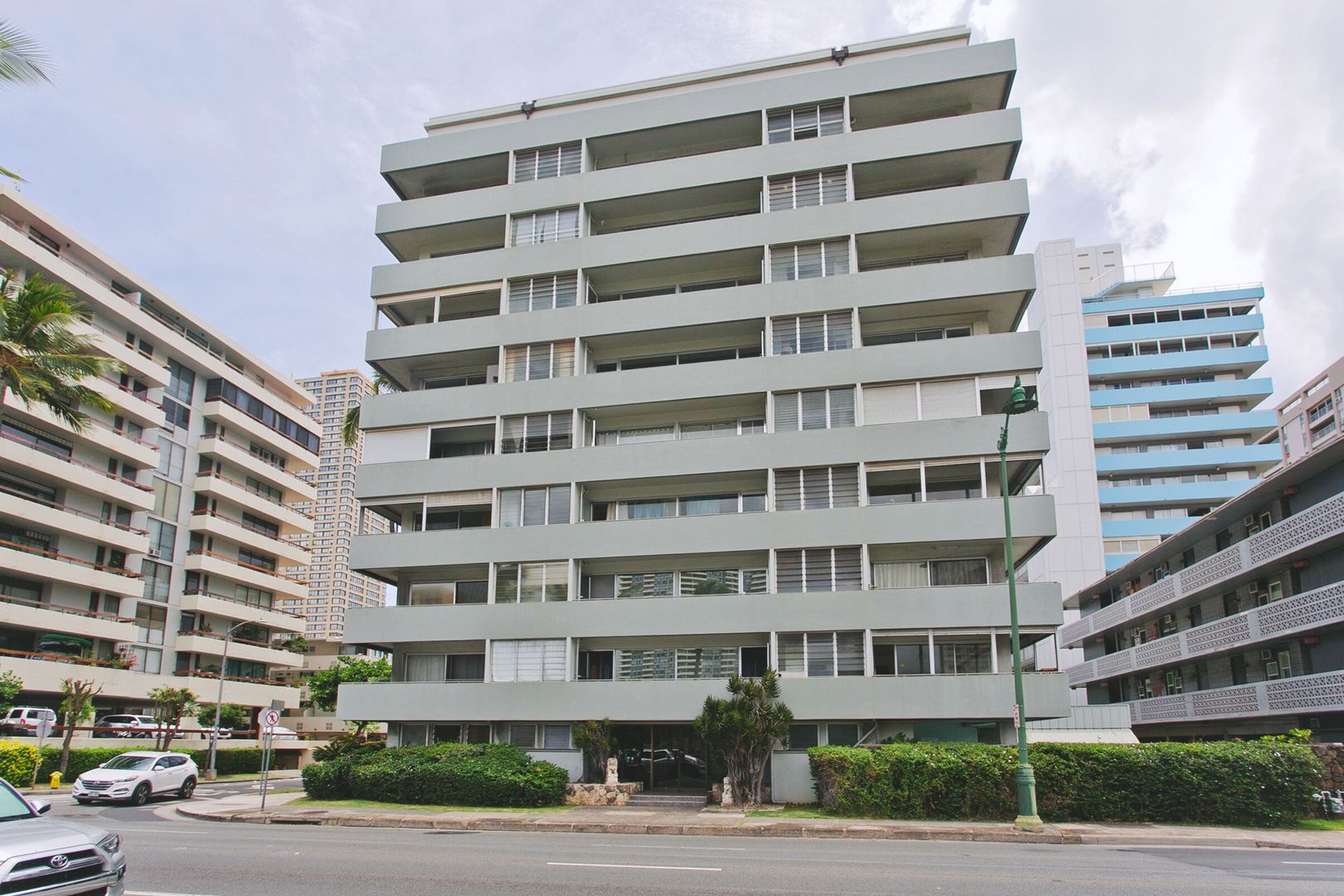 Honolulu Condo: 2015 Ala Wai Blvd 8A