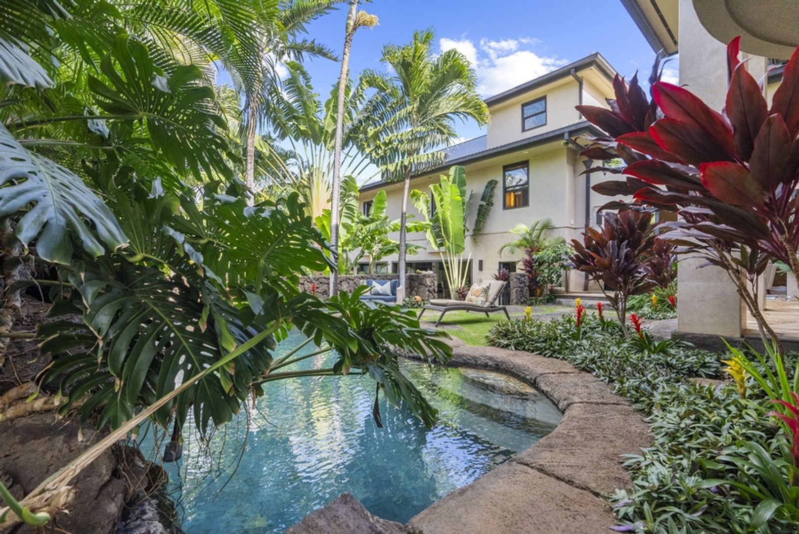 Honolulu House: 4017 Black Point Rd