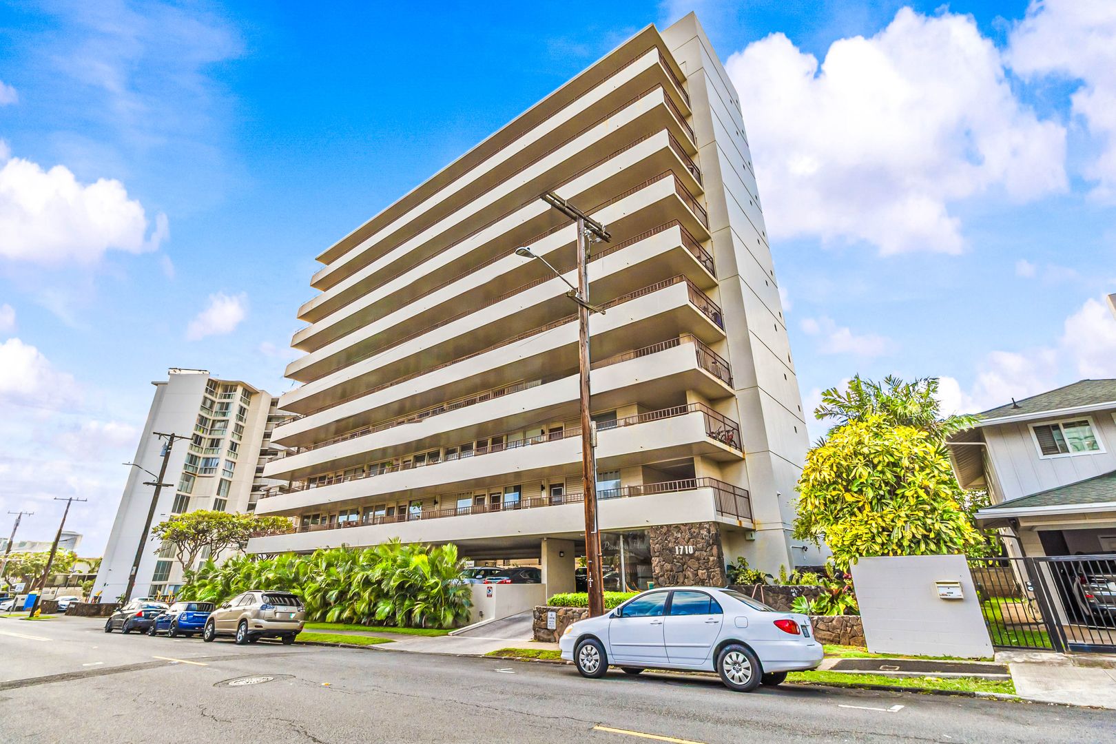 Honolulu Condo: 1710 Makiki St 306