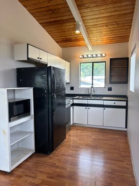 Newly Refreshed One Bedroom with Amazing Ocean Views!