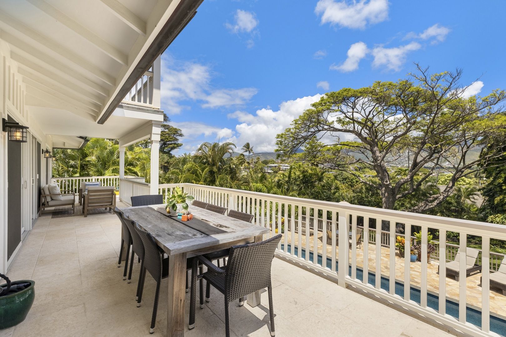 Honolulu House: 4034 Black Point Rd.
