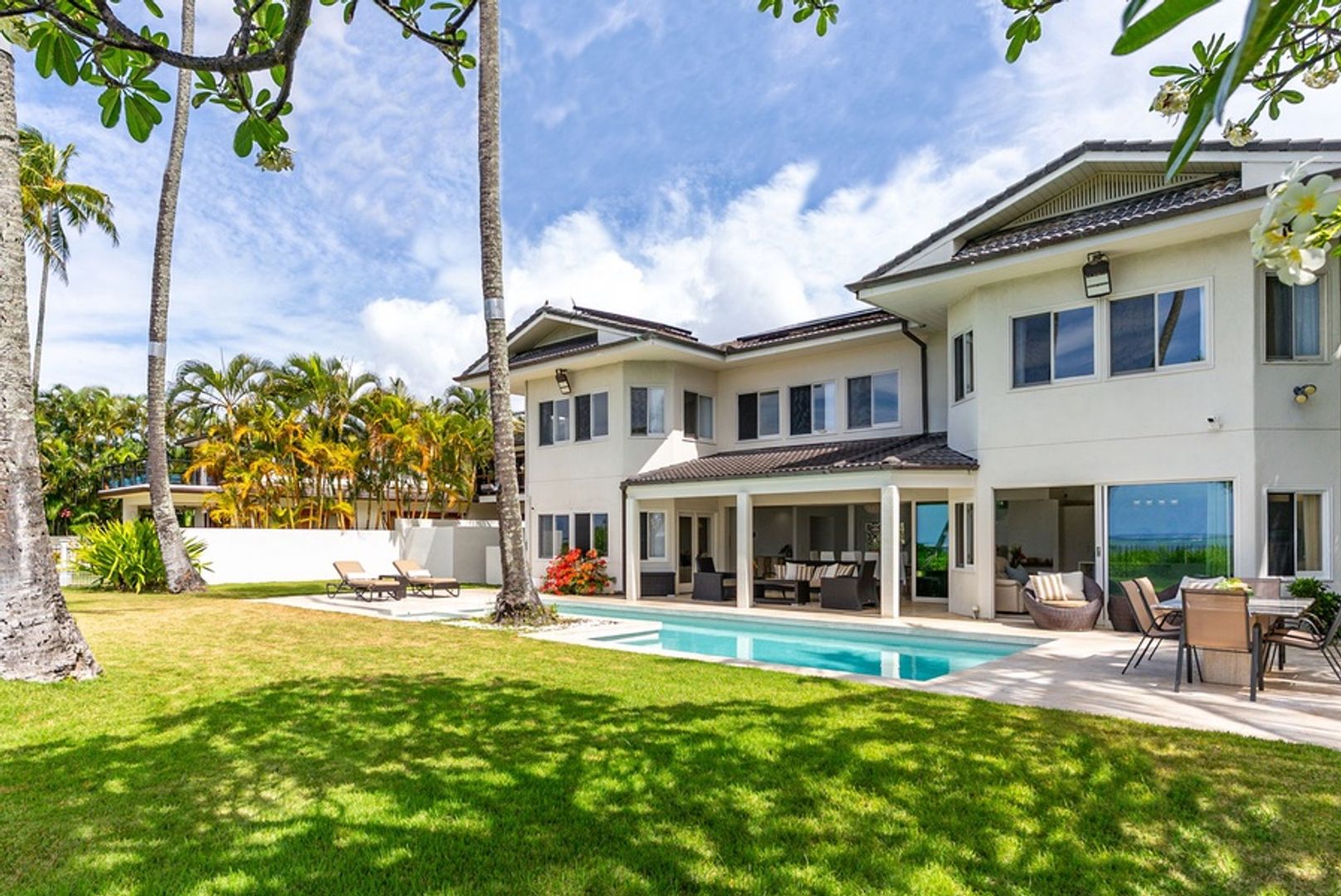 Honolulu House: 5641 Kalanianaole Hwy