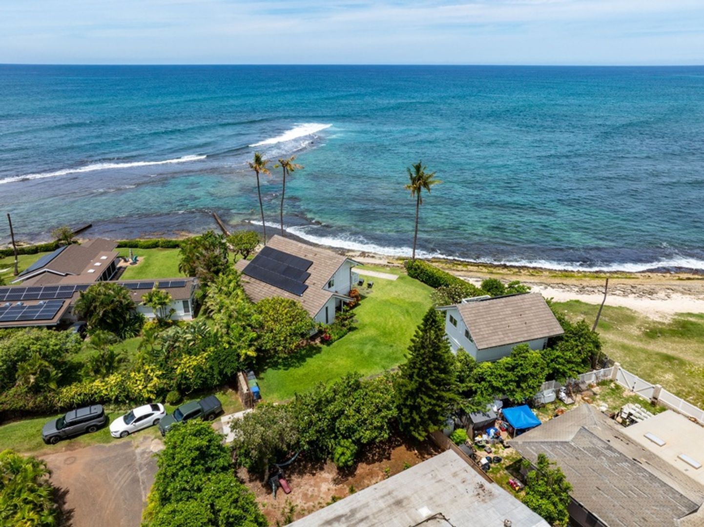 Waianae House: 87-829 Farrington Highway