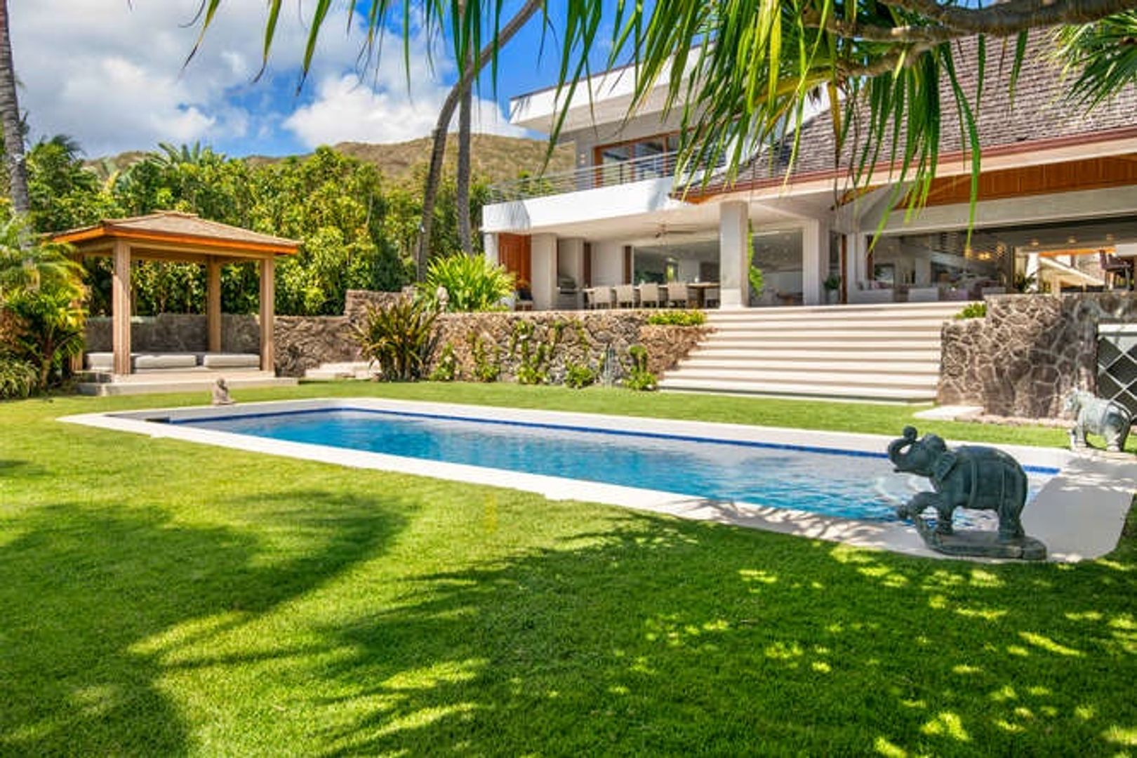 Honolulu House: 222 Ka'alawai Place