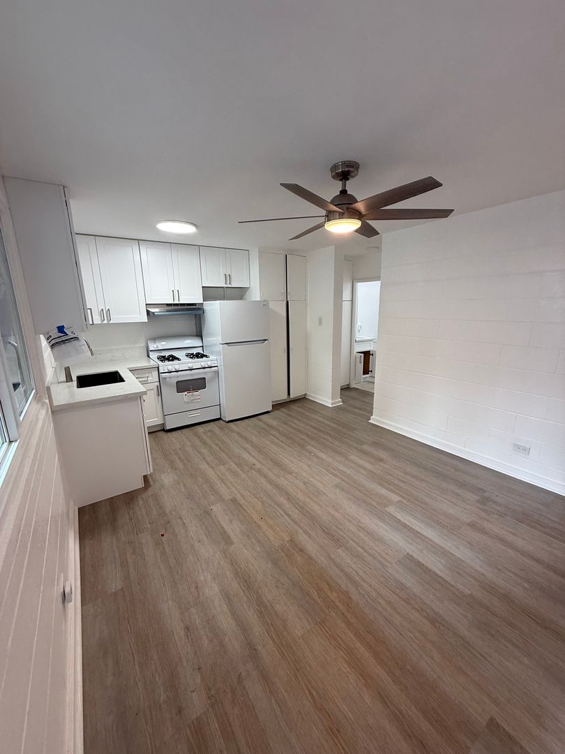 Honolulu Apartment: 2510 Date St