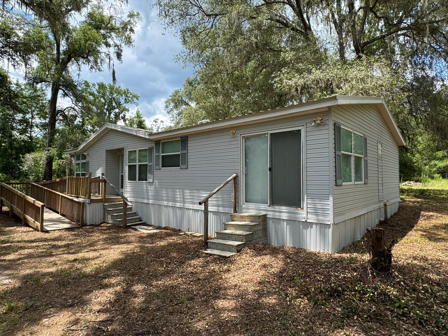 Live Oak House: 16937 16th Street