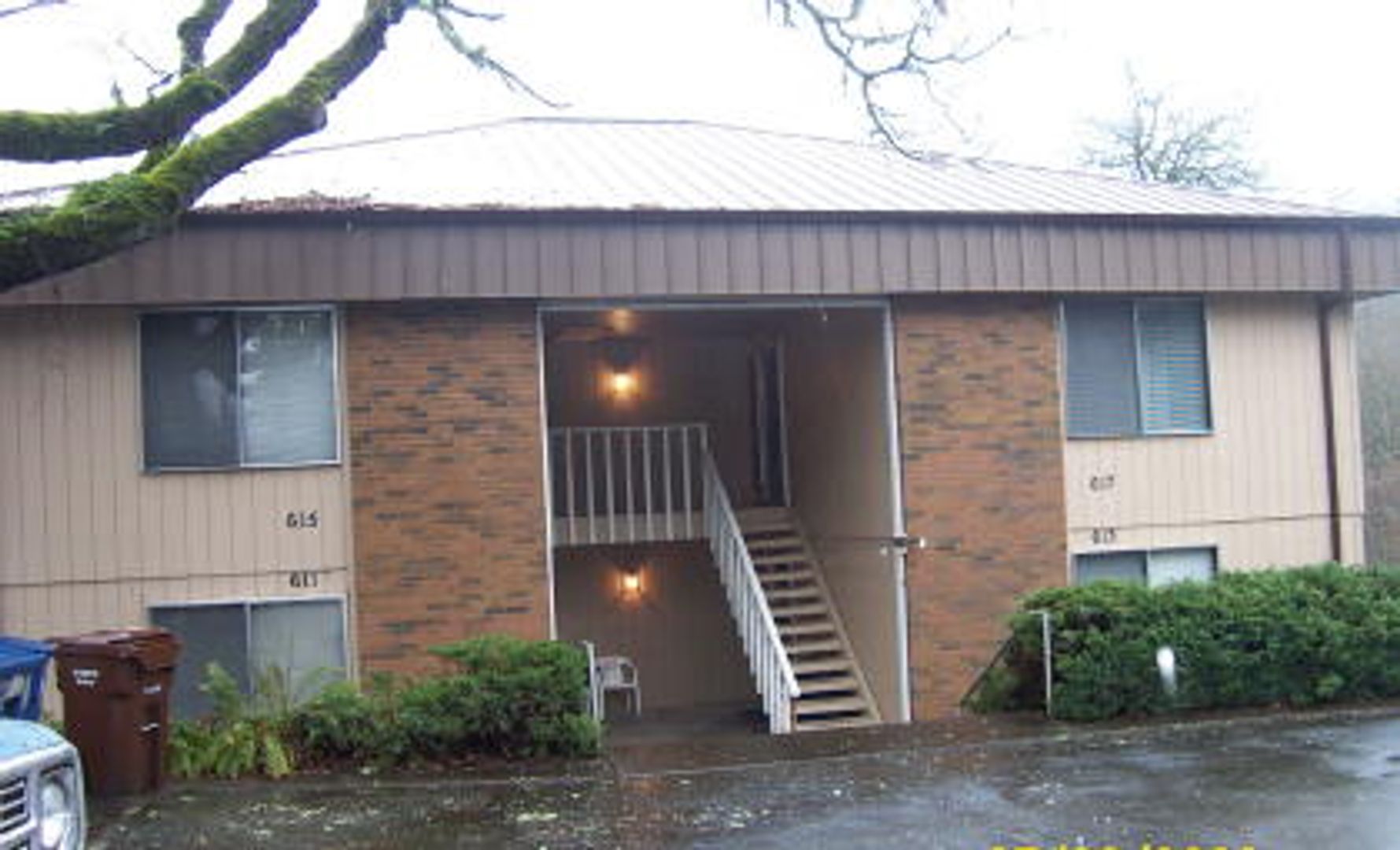 Oregon City Apartment: 611,613,615,617 13th St.