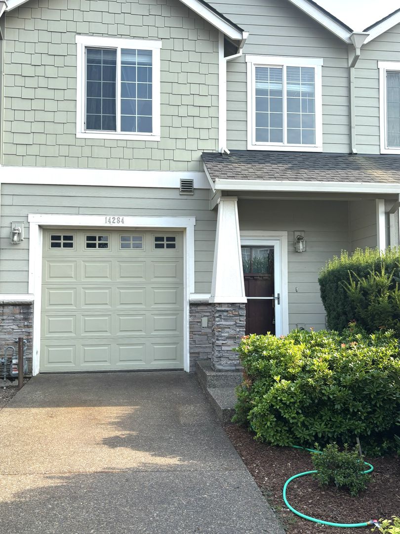 Oregon City Townhome: 14284 Brittney Terrace