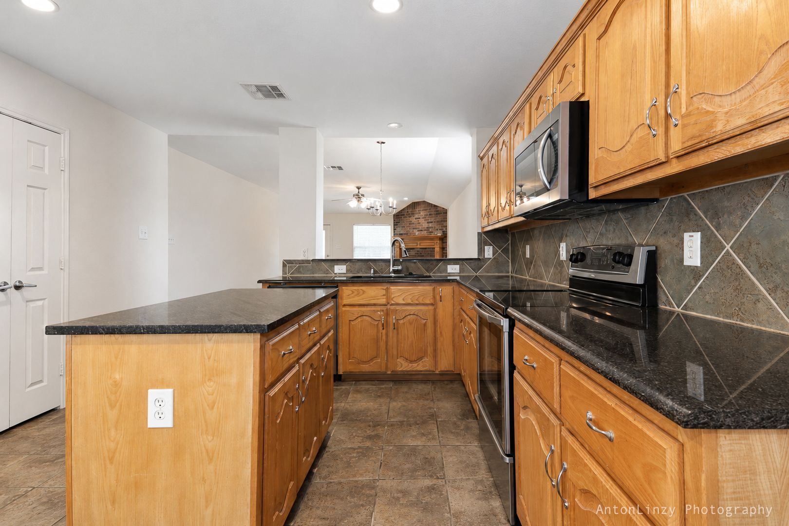 701 Orchid Blvd 8 of 12