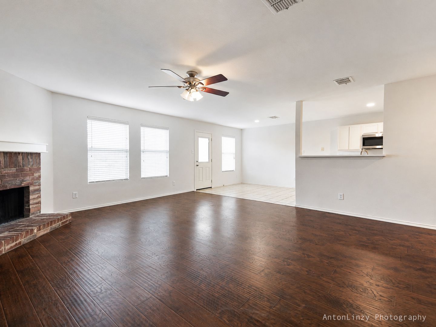 2374 Somerset Dr 3 of 12