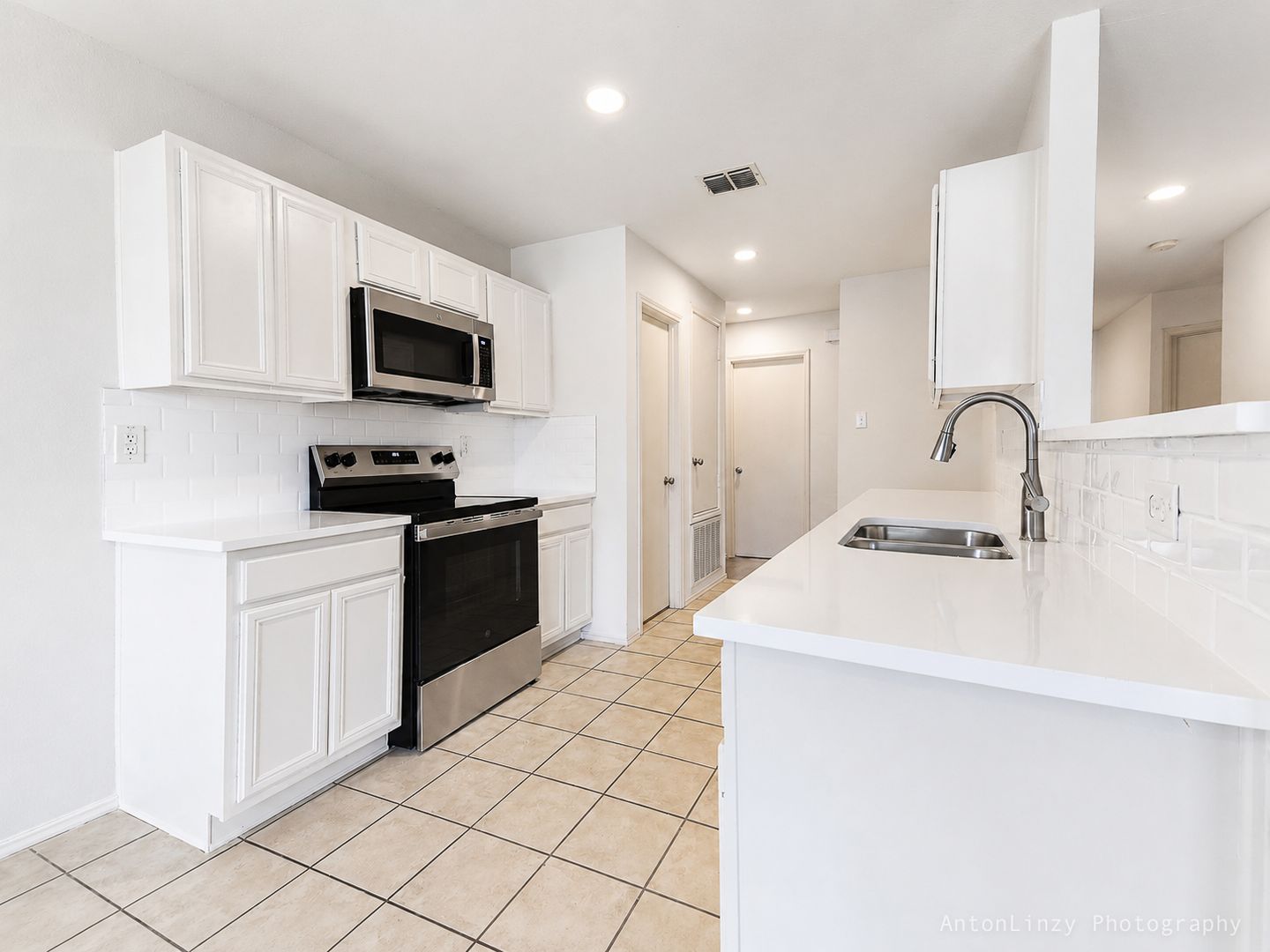 2374 Somerset Dr 9 of 12