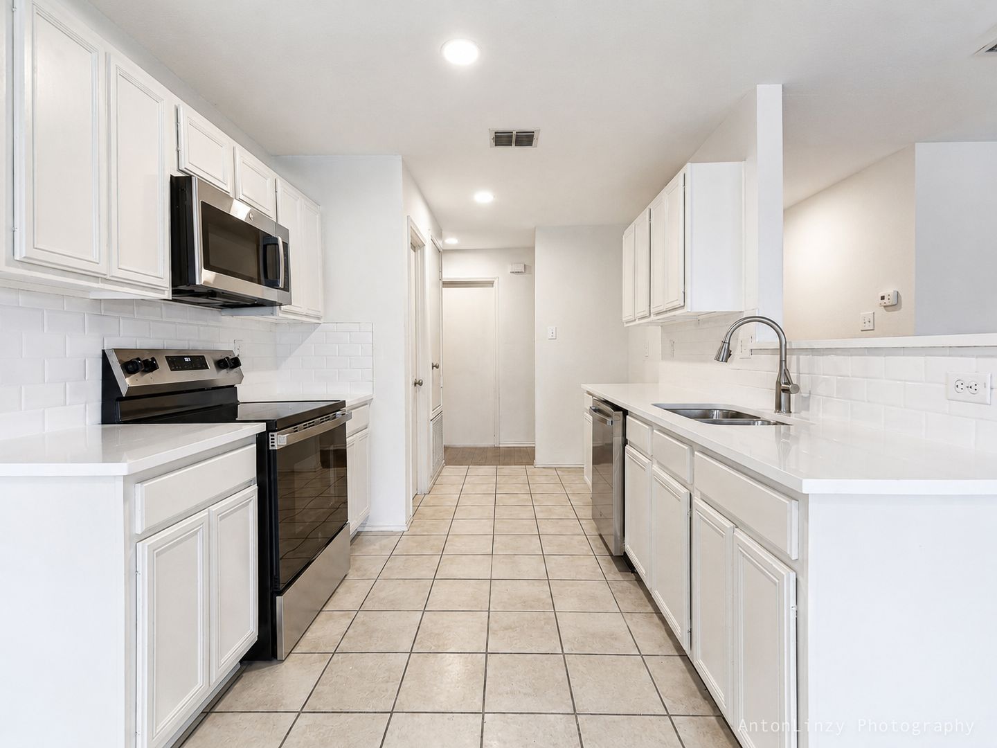 2374 Somerset Dr 8 of 12