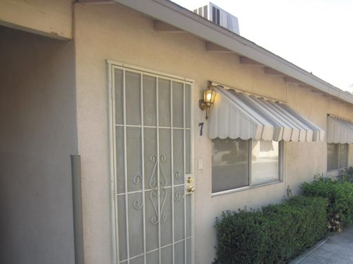 Move-In Special: $250 Off First Month's Rent for This Cozy 2 bed, 1 Bath Home With Carport! – photo 1